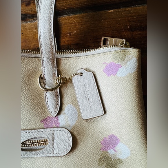 Coach Floral Brentwood Taylor Leather Tote Purse - Picture 9 of 10